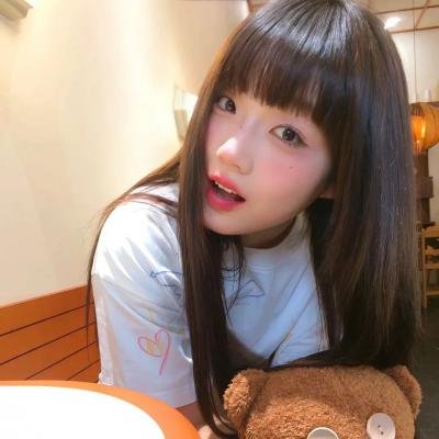 某处，某人封面